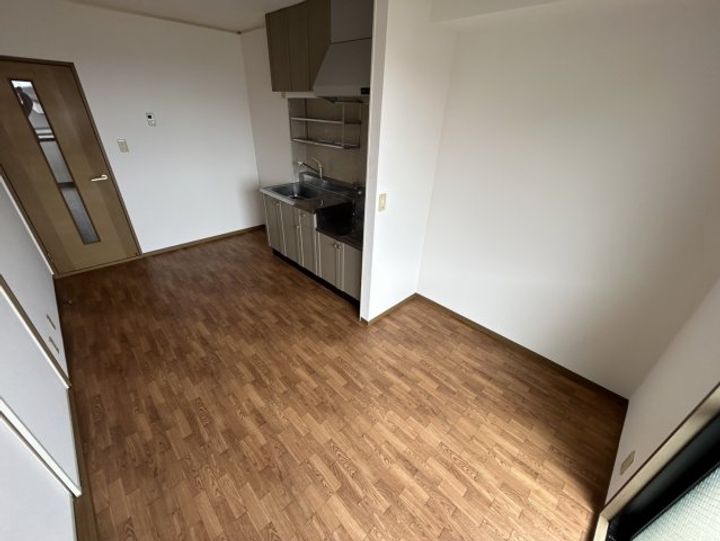 エクセルハイツ桃山の居間