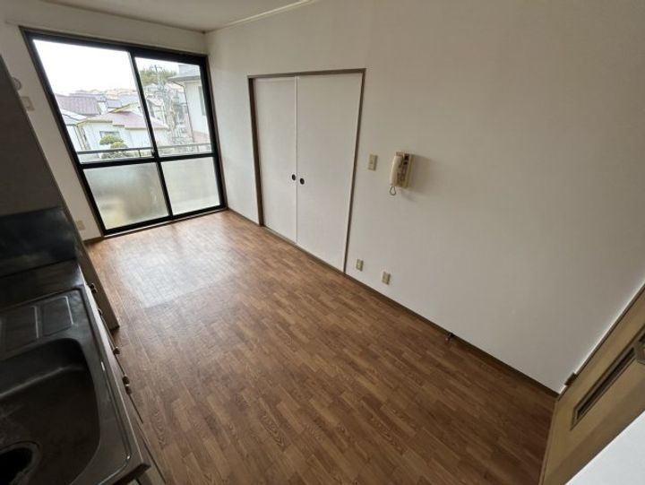 エクセルハイツ桃山の居間