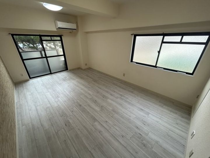 ハイツ天翔の居間