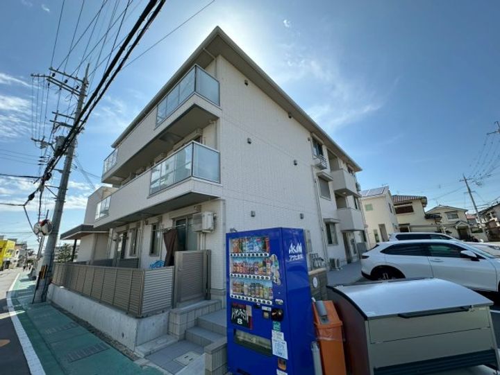 レリヤンファミリオⅧ301の外観