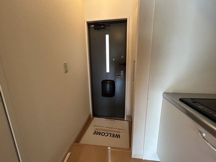 メゾンドモンテノールの玄関