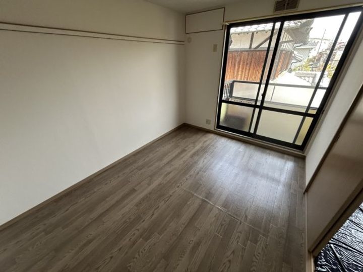 アムールKOHBEの居間