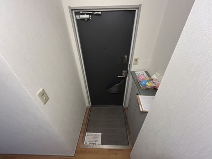サングレース北別府の玄関
