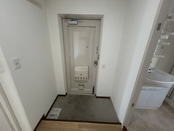 クリスタル明舞の玄関