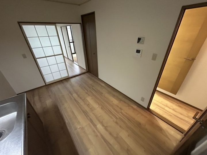 フローラルコートの居間