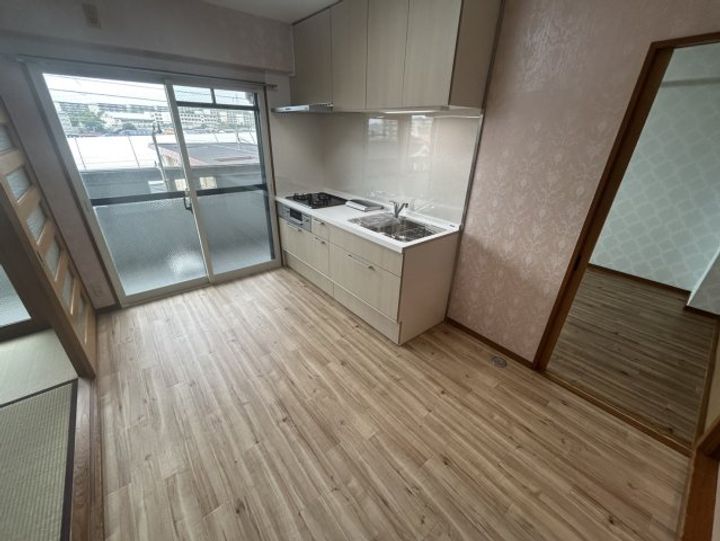 シェルハウス302の居間