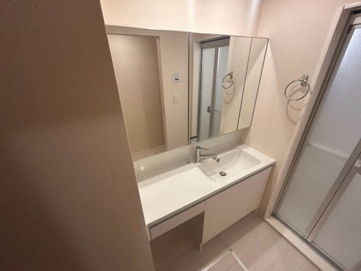 ラウレアのその他画像