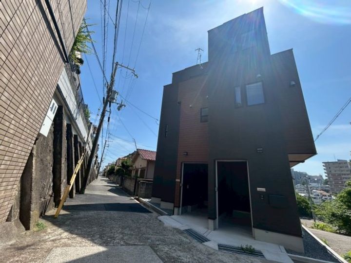 アリビア旭が丘102の外観