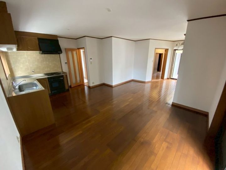 兵庫県芦屋市三条南町(一戸建)の賃貸物件の居間