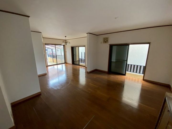 兵庫県芦屋市三条南町(一戸建)の賃貸物件の居間