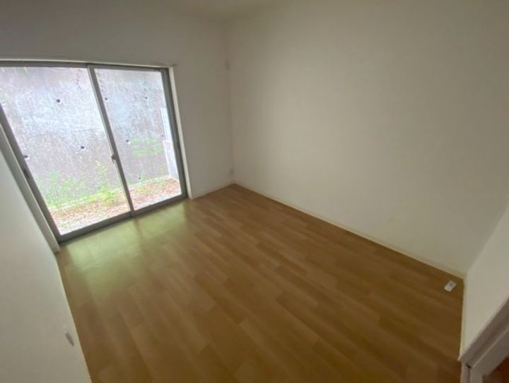 ヴィレッタ城之下の居間