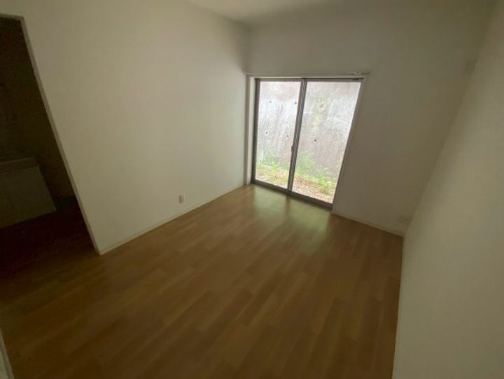 ヴィレッタ城之下の居間