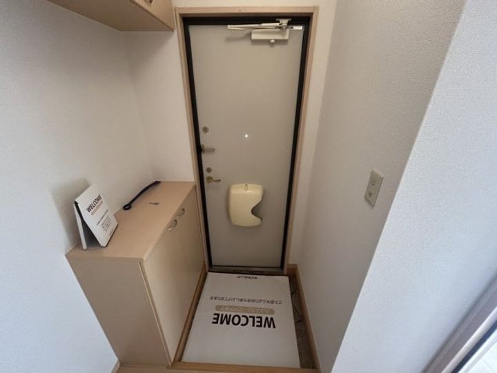 ローテローゼさかえの玄関