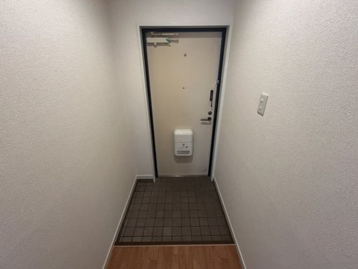 ポコアポコ住吉メゾンの玄関