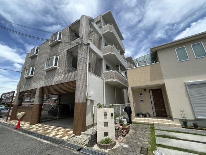 ポコアポコ住吉メゾンの外観