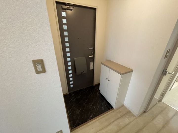 ディアス魚崎の玄関