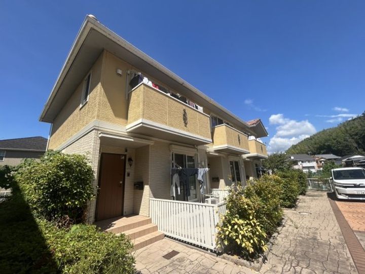 シャルマンハイムA棟の外観