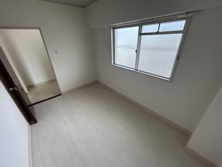 落合ハイツA棟の居間