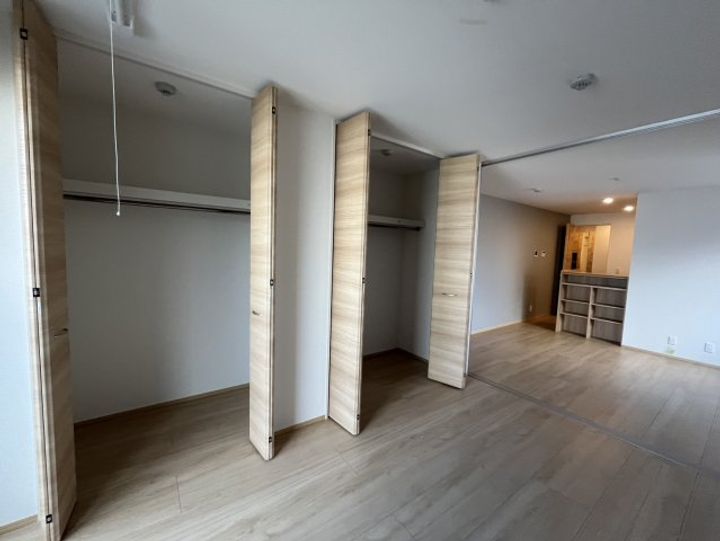 エムライズ材木町の内装