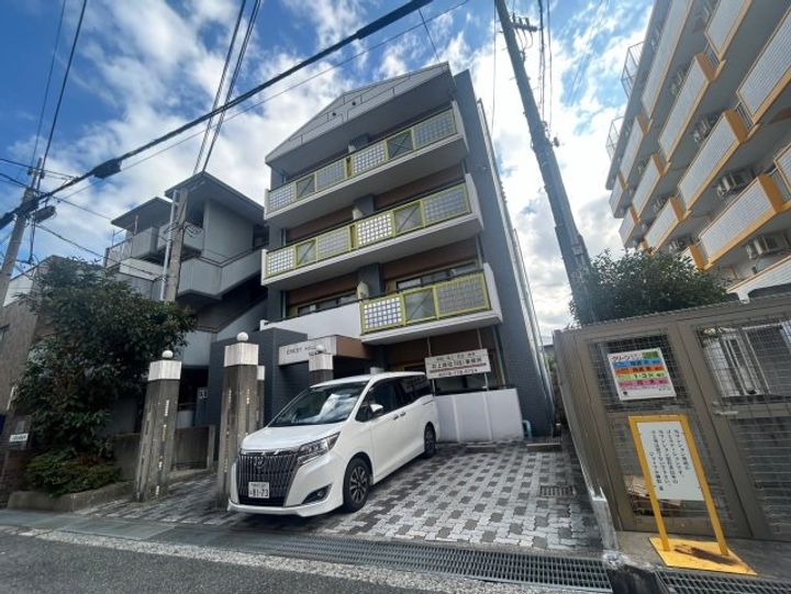 クレストヒル御影の外観