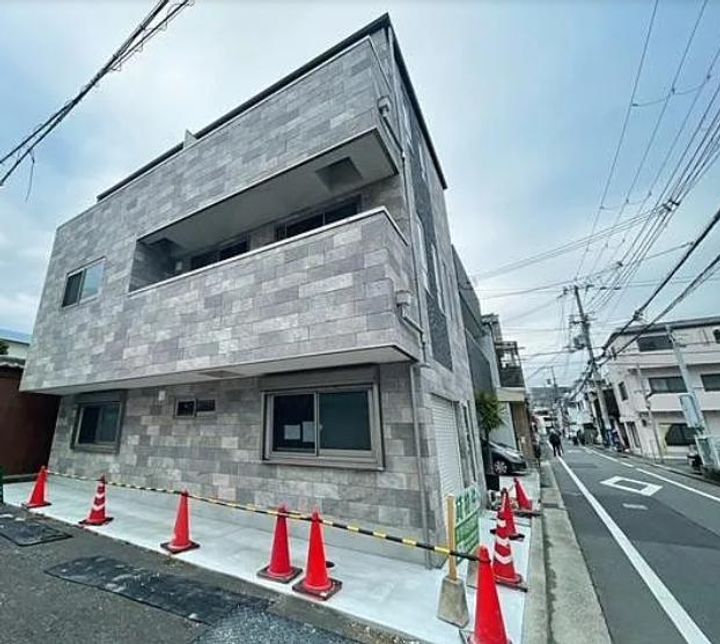 Queens Court302の外観
