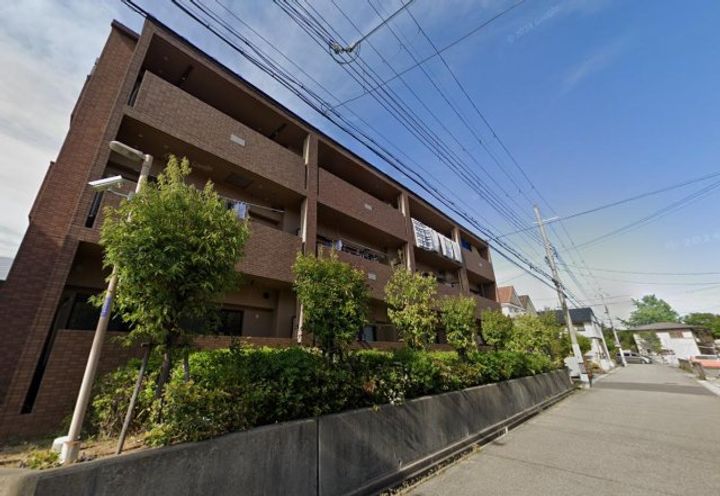 プラザハイツ二ツ屋 G棟の外観