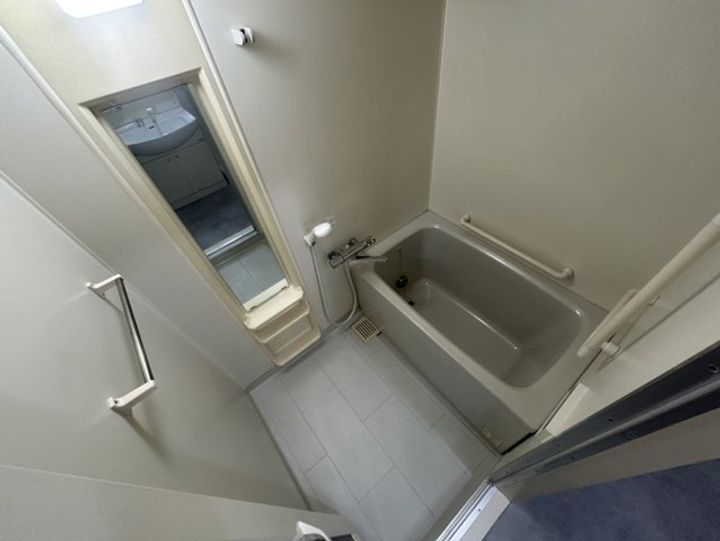 プラザハイツ二ツ屋 G棟の風呂