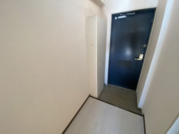 VIVANT青木の玄関