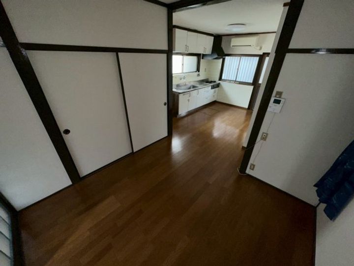 兵庫県神戸市灘区岩屋中町1丁目(一戸建)の賃貸物件の居間