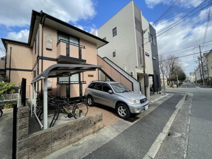 ブロンズコート浜公園の外観