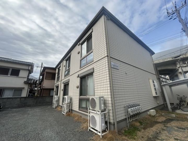 プール・トゥー・ジュールB棟の外観