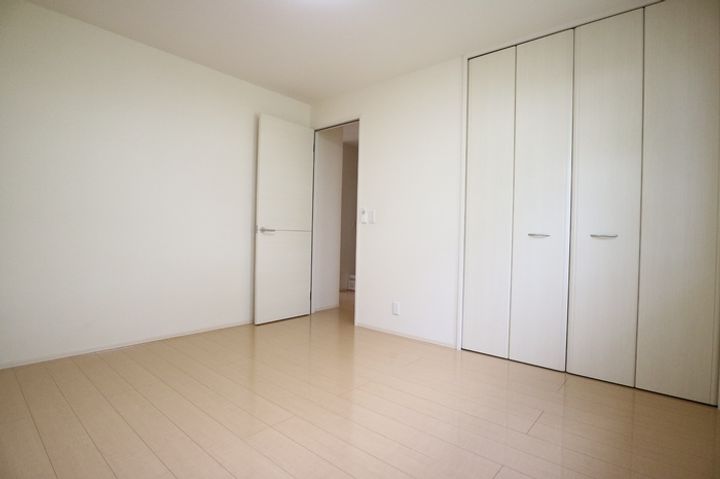 グランドアトリオ神戸西Dの居間