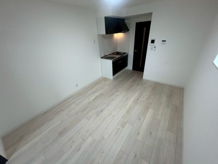 ジーメゾン平磯201の居間