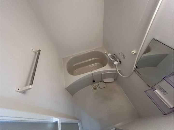 ジーメゾン平磯201の風呂