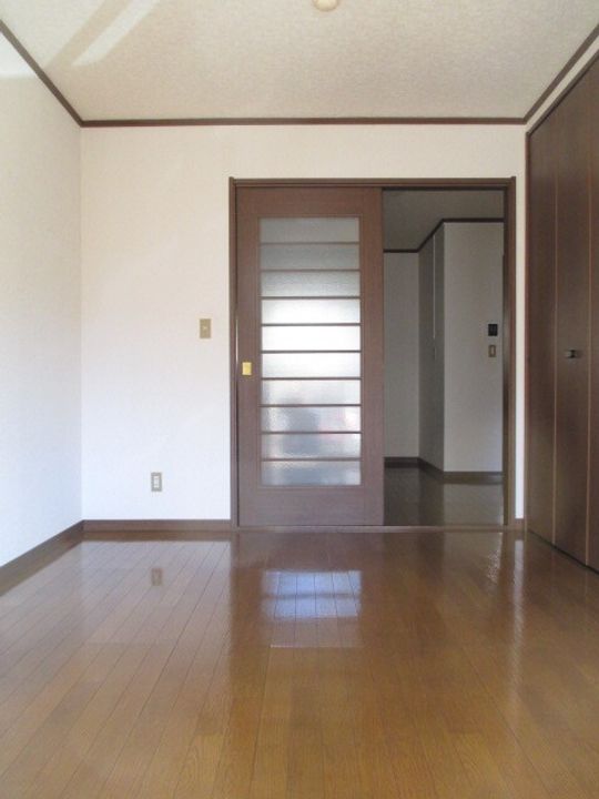カーディナルA106の居間