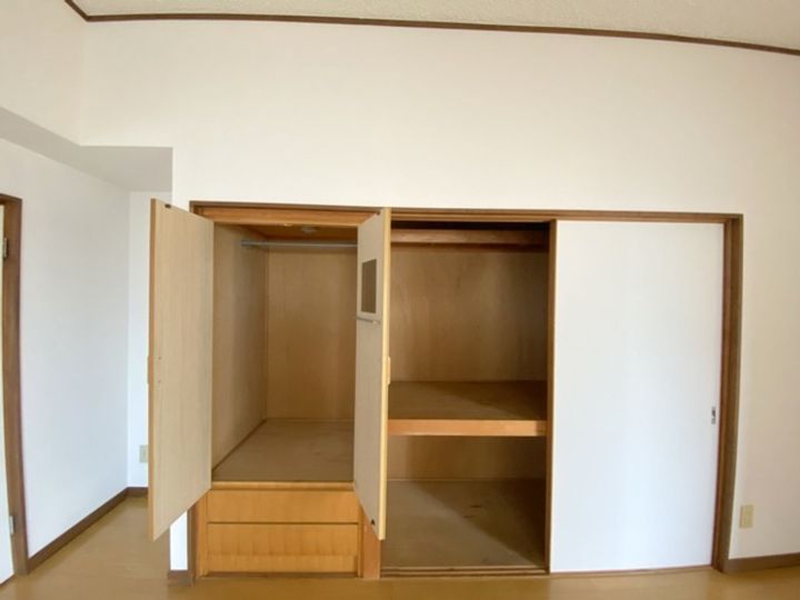 ラフィーヌ・プラザ九品寺305の内装