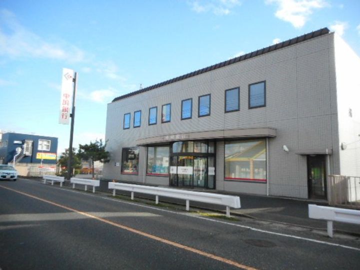 ハピネス Bの周辺