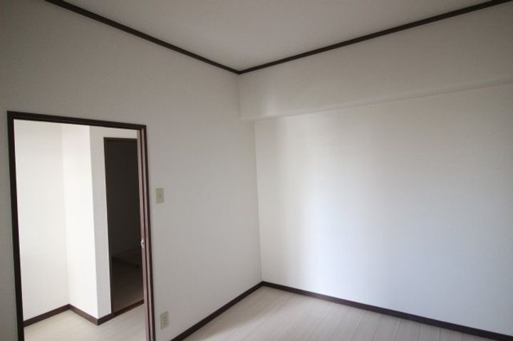 サンハイツ奥田203の居間