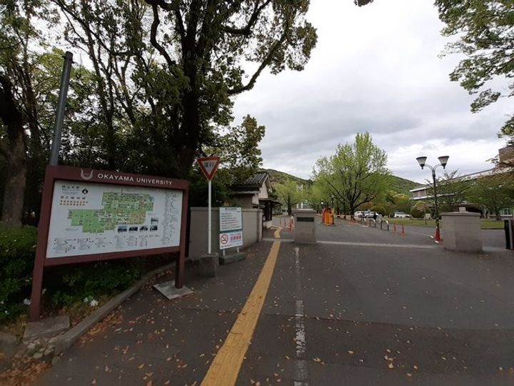 エクセレントBの周辺