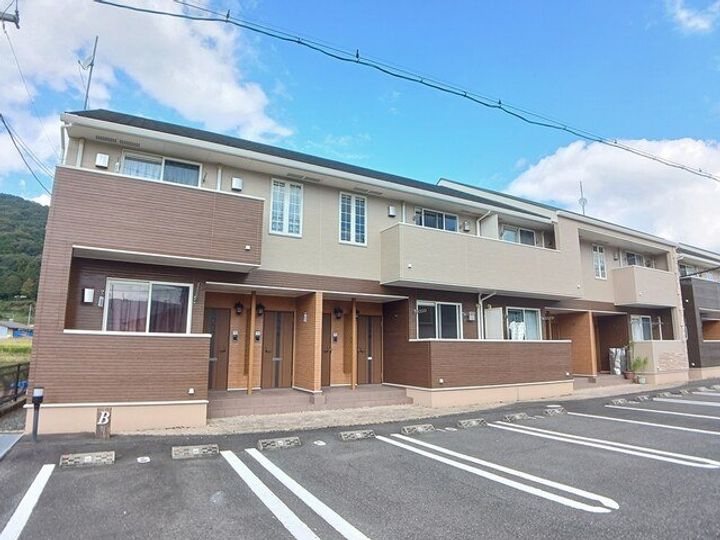 ベントルナータ Bの外観