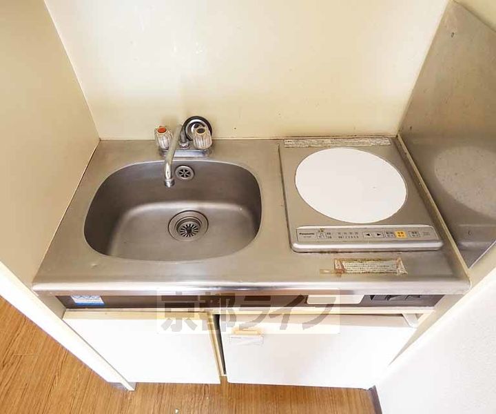 京都府京都市東山区清水4丁目の賃貸マンションのキッチン