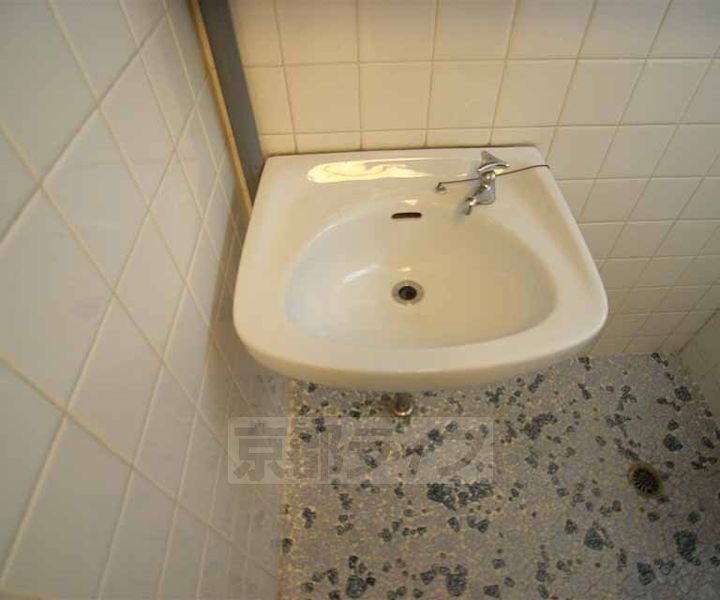 京都府京都市伏見区横大路下三栖南郷の賃貸アパートの内装