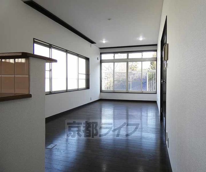京都府京都市伏見区深草向ケ原町(一戸建)の賃貸物件1の居間
