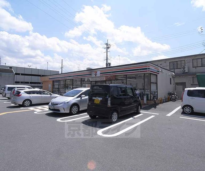 京都府京都市伏見区横大路下三栖南郷の賃貸アパートの周辺