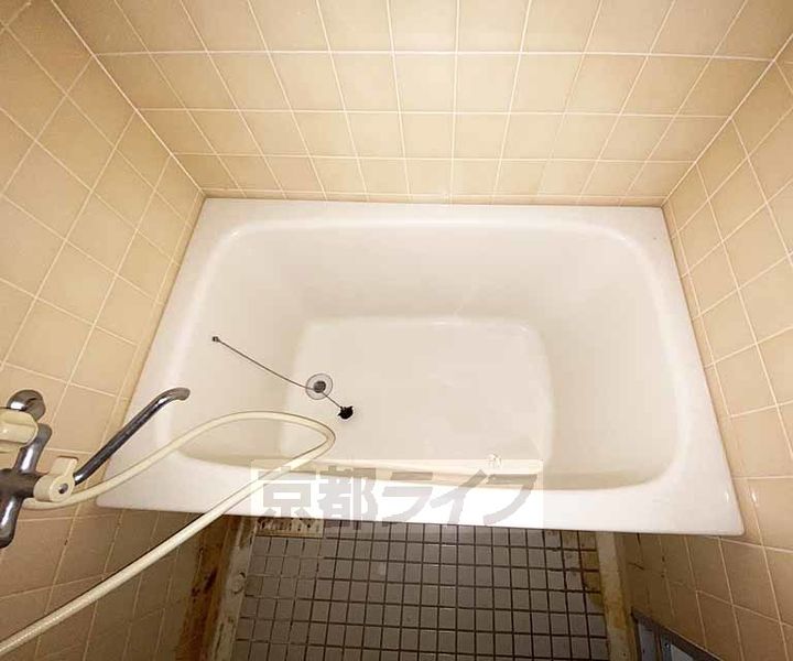 京都府京都市右京区常盤山下町の賃貸マンションの風呂