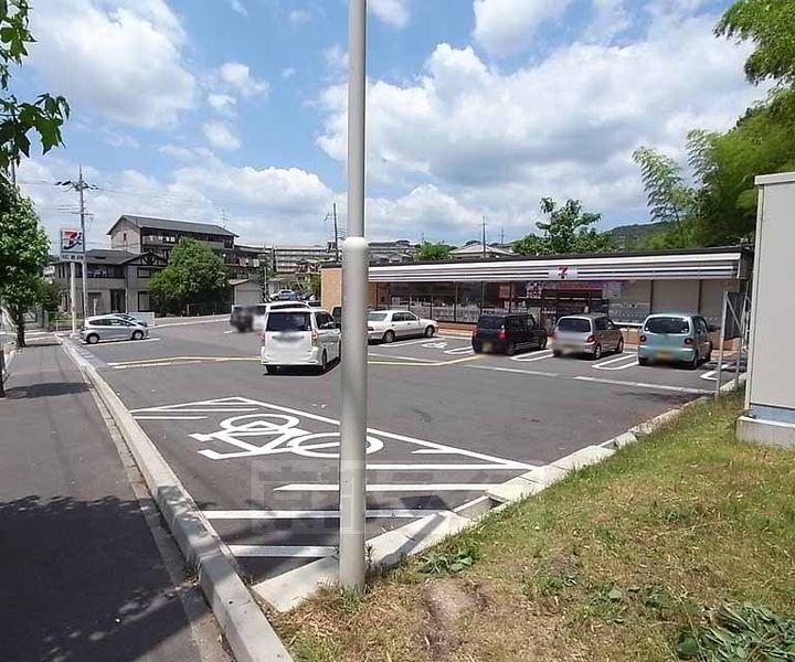 京都府宇治市五ケ庄一番割の賃貸マンションの周辺