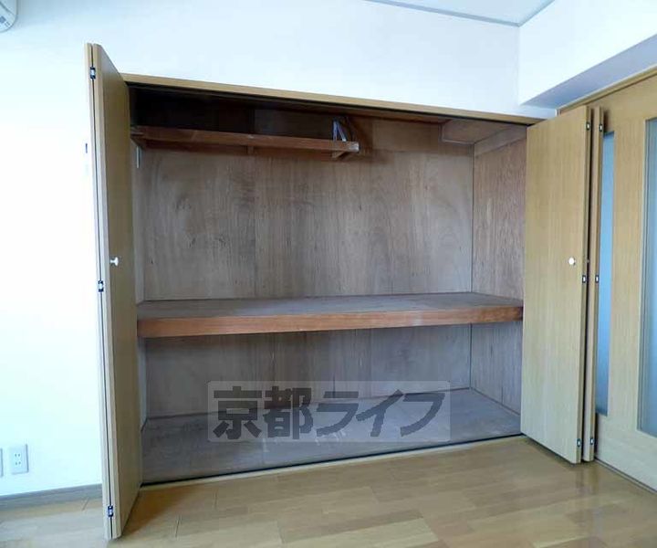 京都府京都市中京区杉屋町の賃貸マンションの内装