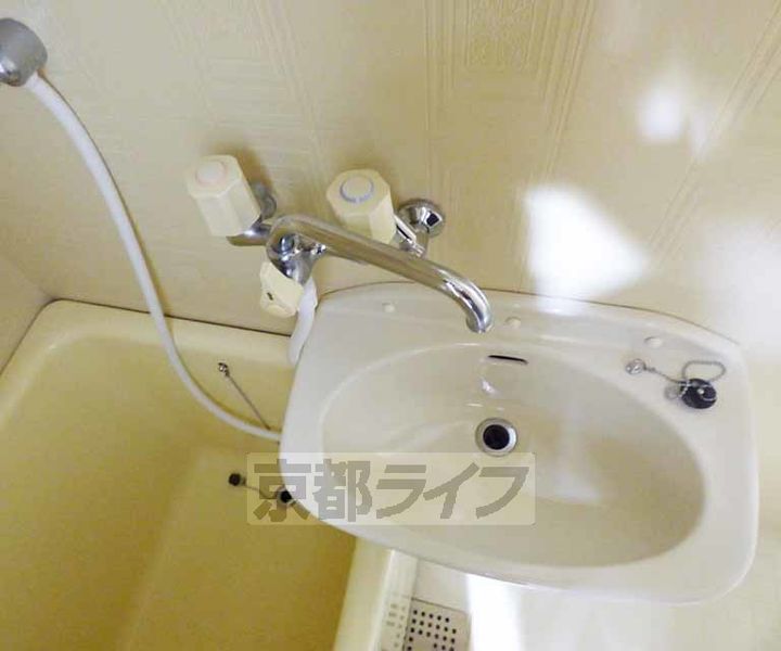 京都府京都市右京区谷口唐田ノ内町の賃貸マンションの内装
