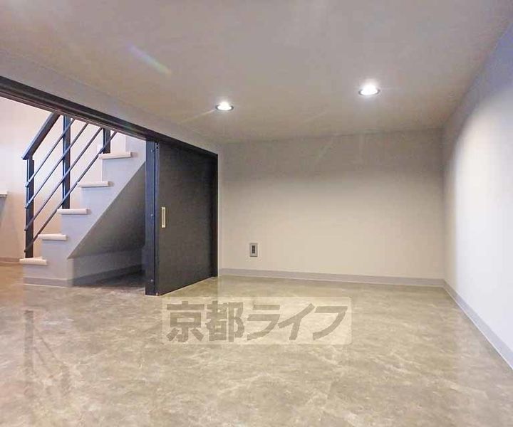 Schilf百万遍BASE03の居間