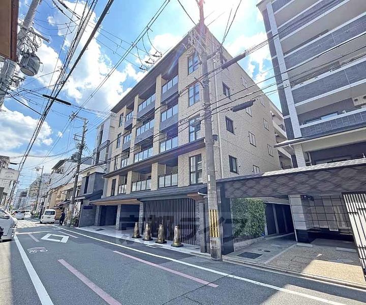 京都府京都市中京区池須町の賃貸マンションの外観